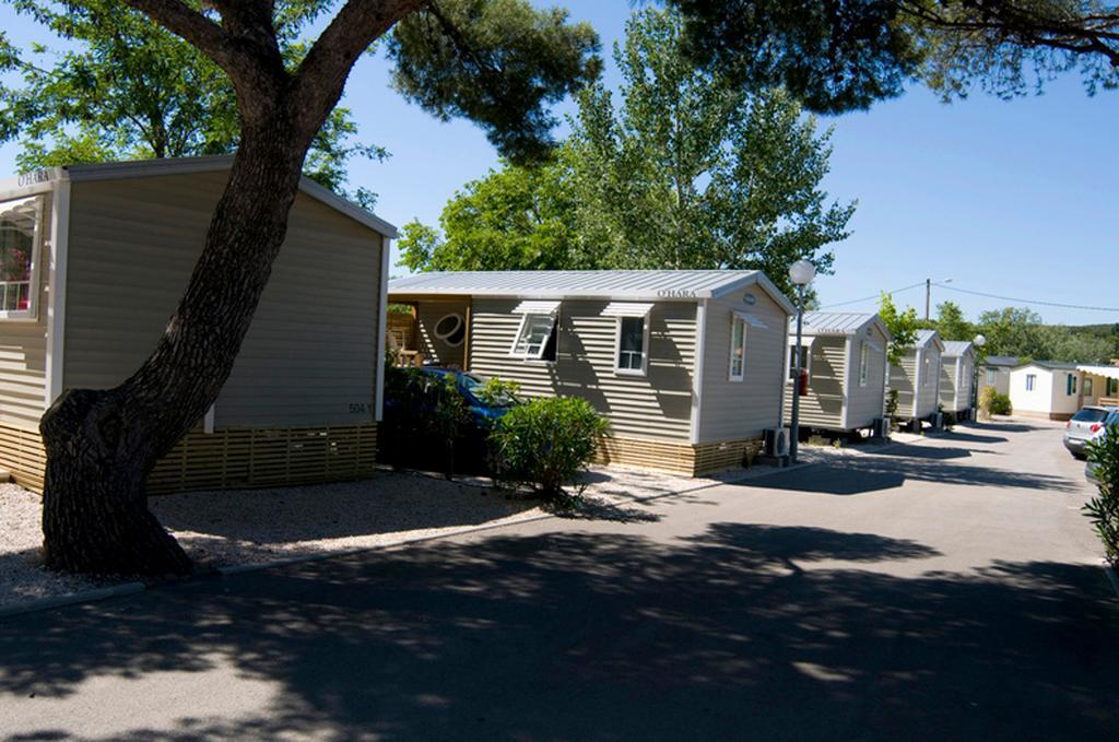 Camping Pascalounet Hotel La Couronne  Eksteriør billede
